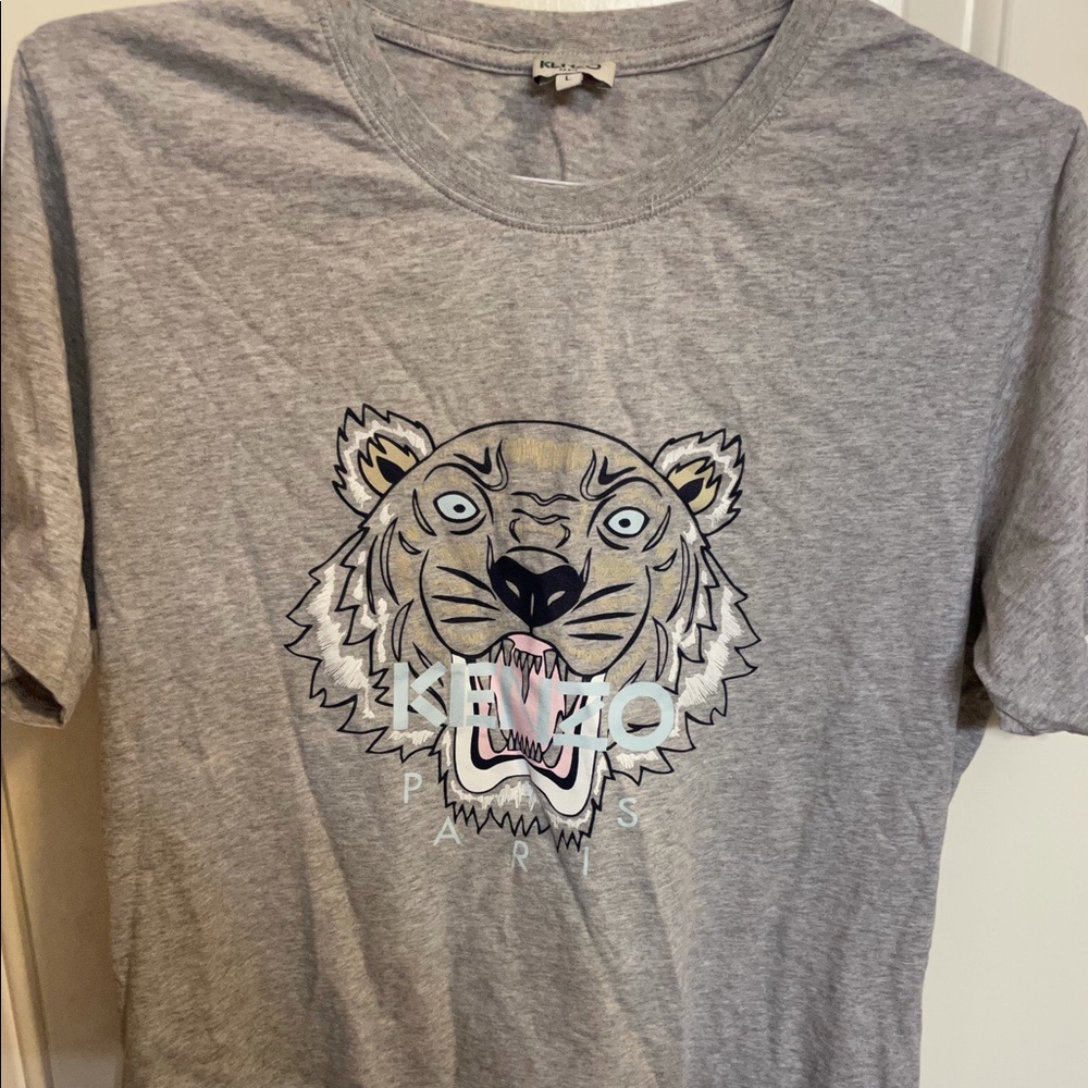 Men’s Kenzo t-shirt size large great condition.